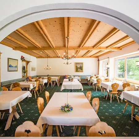 Sonne Fex Alpine Hideaway סילס מריה