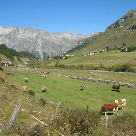 Отель Sonne Fex Alpine Hideaway Зильс-Мария