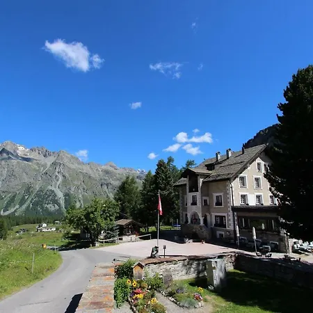 Sonne Fex Alpine Hideaway Отель Зильс-Мария