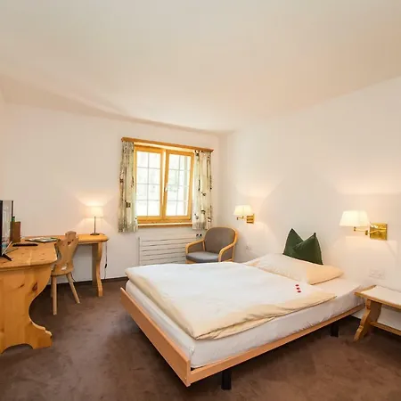 Отель Sonne Fex Alpine Hideaway Зильс-Мария