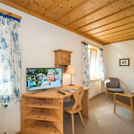 Отель Sonne Fex Alpine Hideaway Зильс-Мария